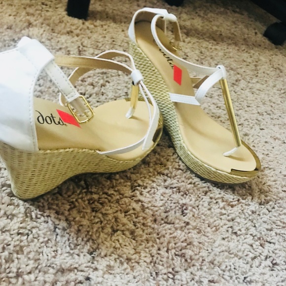 Shoes - Picture 2 of 4